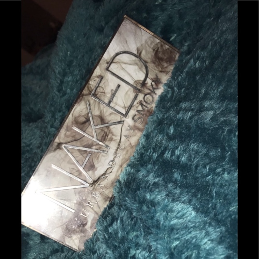 Naked urban decay SMOKY palette